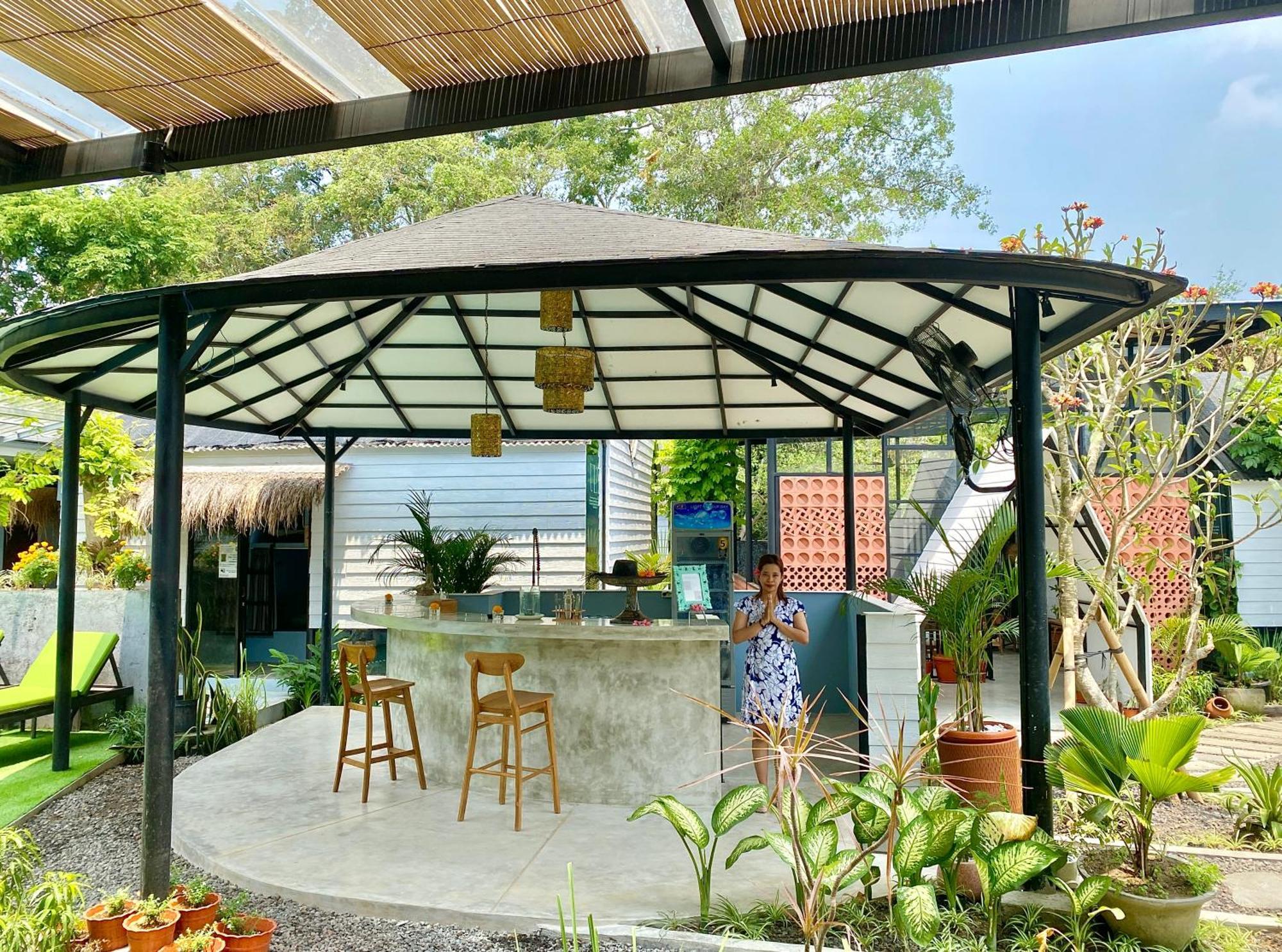 The Jungle Hostel Canggu Exterior photo