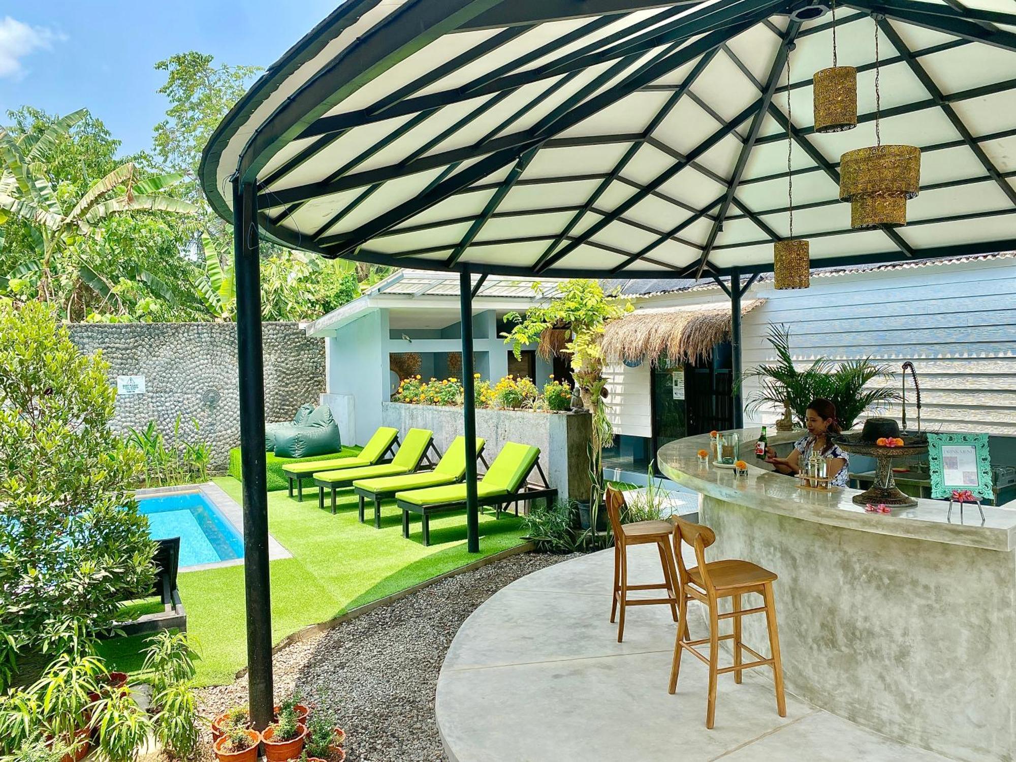 The Jungle Hostel Canggu Exterior photo