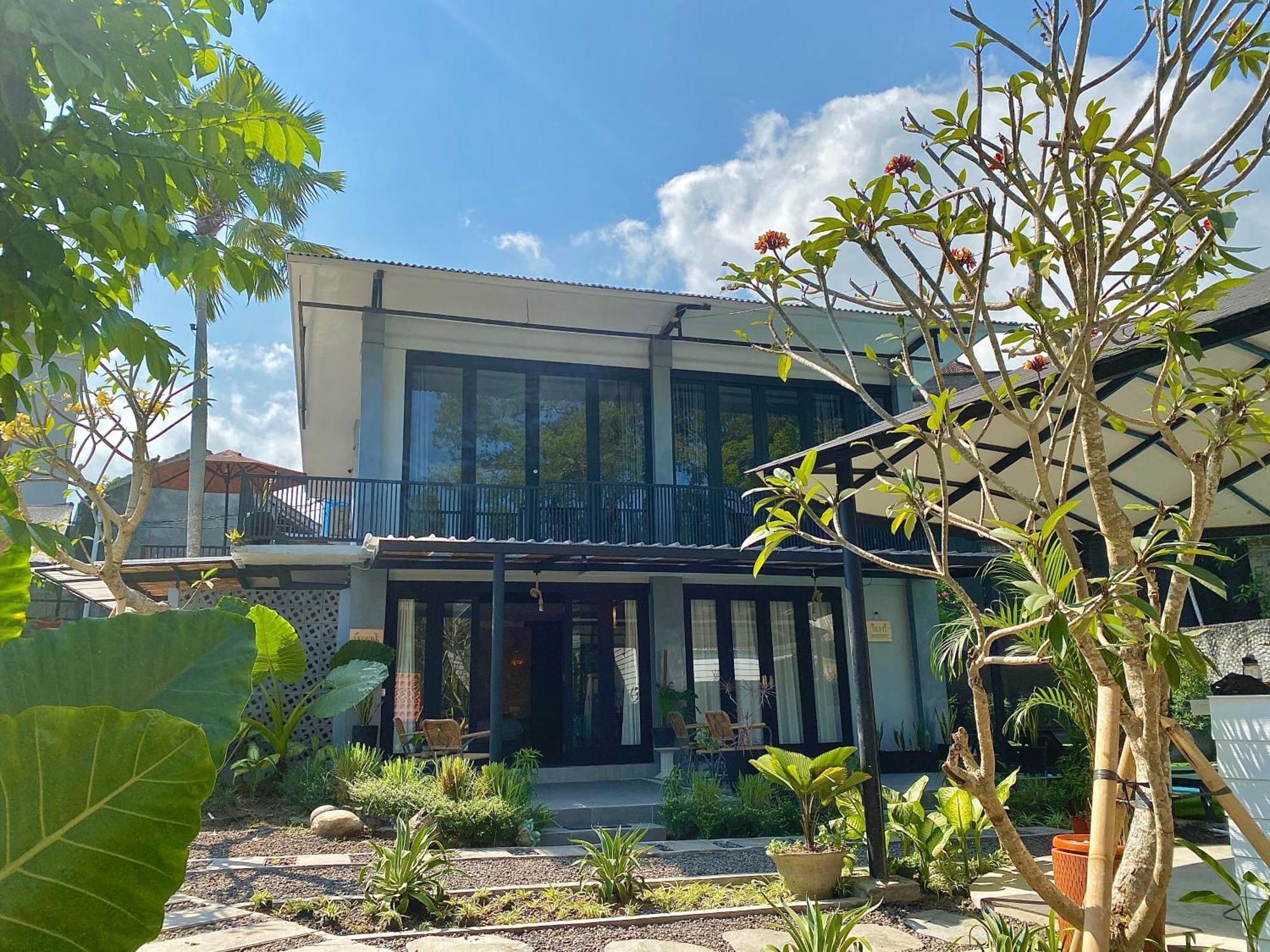 The Jungle Hostel Canggu Exterior photo
