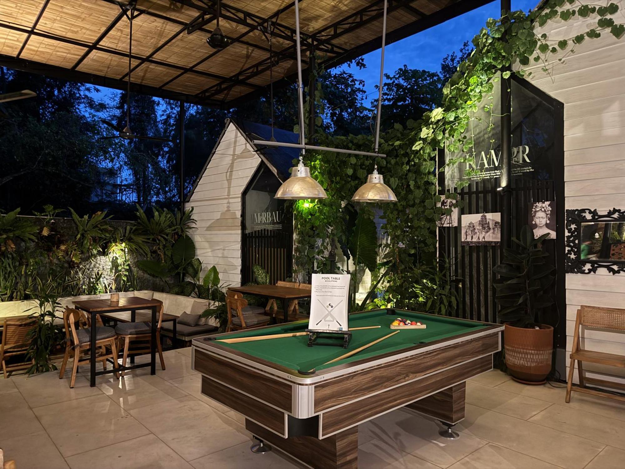 The Jungle Hostel Canggu Exterior photo