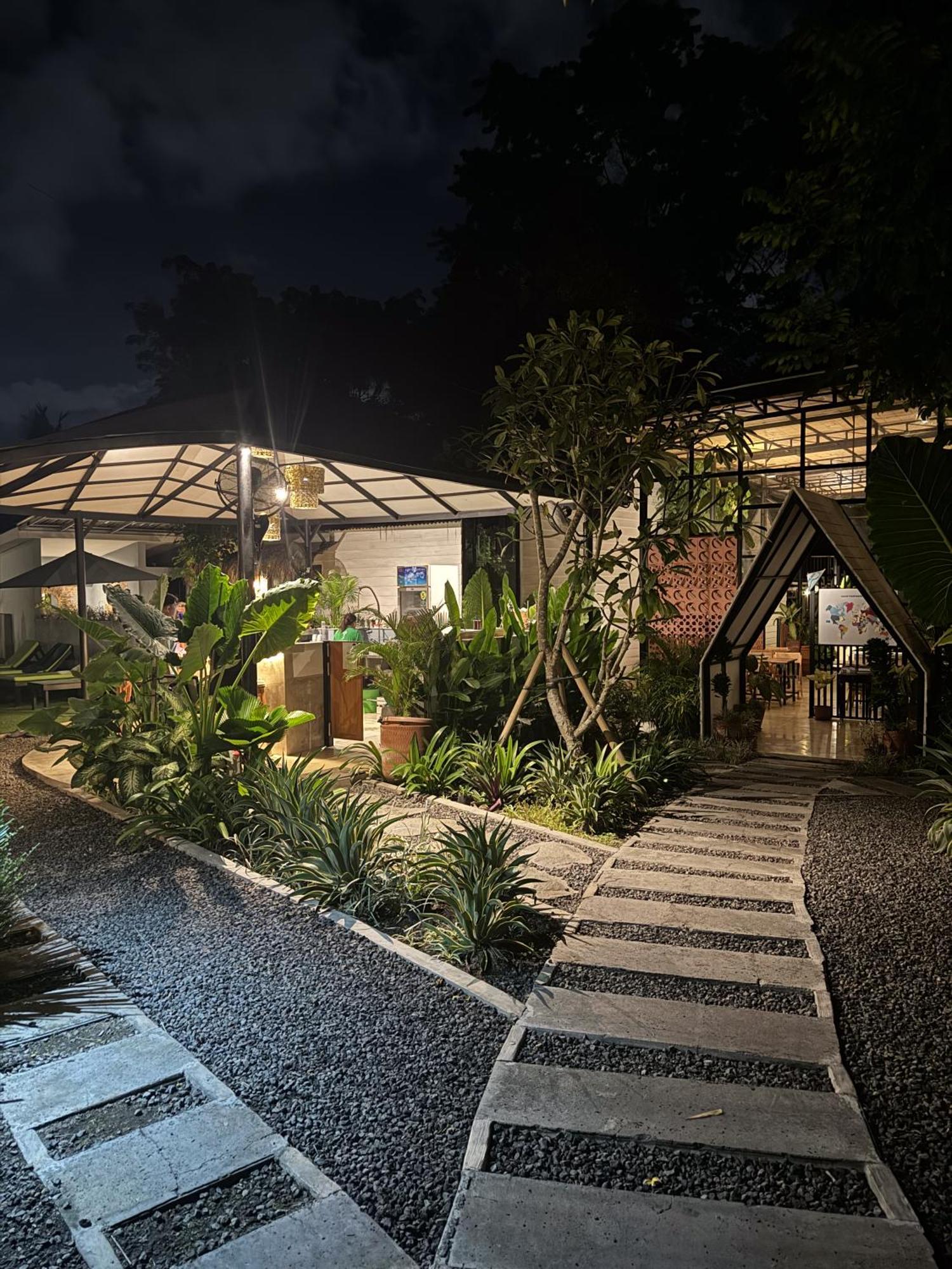 The Jungle Hostel Canggu Exterior photo